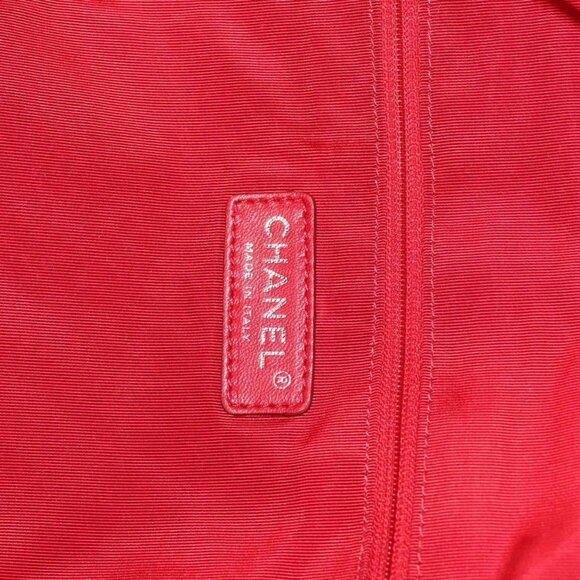 CHANEL Matelasse Chain Tote Bag Lamb Skin Red Silver CC Auth 120921 - Picture 14 of 16
